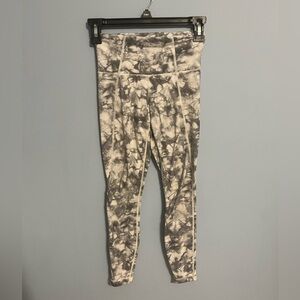 Athleta Tie Dye Salutation S 7/8 Tight Powervita Leggings Gray & White Bottoms